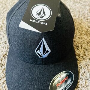 Volcom Charcoal black Cap flexfit